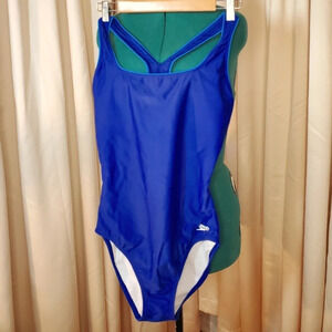 0060. NWTs ~ Speedo Cross-back, Modest, One Piece Swimsuit ~ Size 10 ~ BRAND NEW